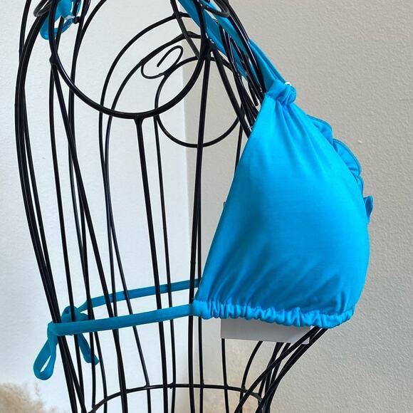 Vitamin A Reversible Blue Ruffle Triangle Bikini Top NEW Small/6 - Picture 3 of 7